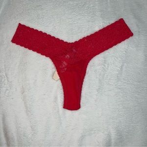 Victoria’s Secret women’s lace thong
